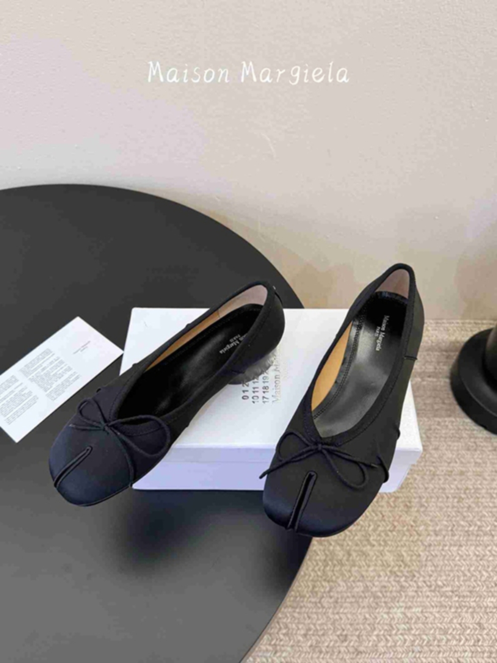 Maison Margiela Tabi Bow Split Toe Flats - Picture 7 of 8